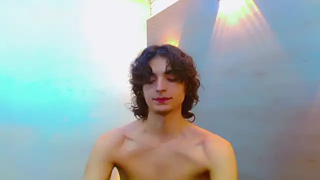 Sr BonnyEthan online show from 10-20-25, 01:55