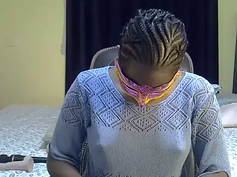 Snapshot of QueenJelly_Sexy chatting on 10-11-25, 02:22 QueenJelly Sexy online show from 10-11-25, 02:22