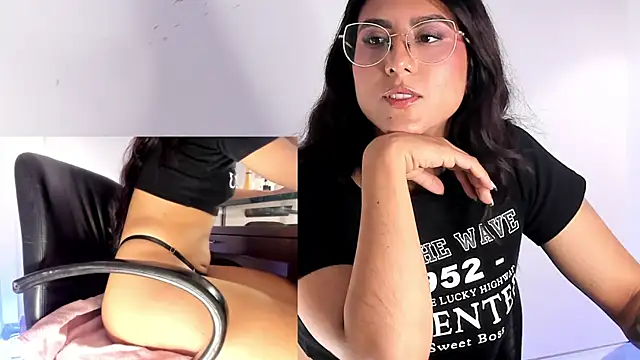 Snapshot of DaraBeckett chatting on 03-08-25, 06:26 DaraBeckett online show from 03-08-25, 06:26