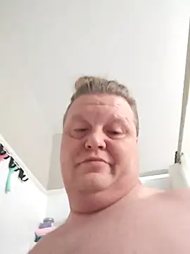 Snapshot of jrsexy83 chatting on 12-04-24, 03:10 jrsexy83 online show from 12-04-24, 03:10