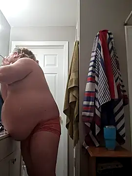 Snapshot of jrsexy83 chatting on 01-29-25, 06:43 jrsexy83 online show from 01-29-25, 06:43