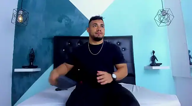 BrianMalonee online show from 12-22-24, 01:11