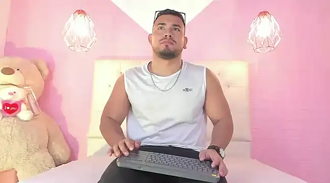 BrianMalonee online show from 03-20-25, 01:15