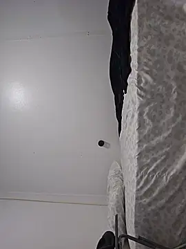Edw95S online show from 06-27-26, 11:37