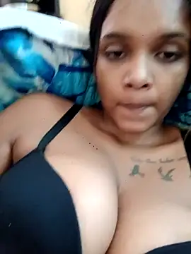 Snapshot of Indianqueen03 chatting on 02-12-26, 11:16 Indianqueen03 online show from 02-12-26, 11:16