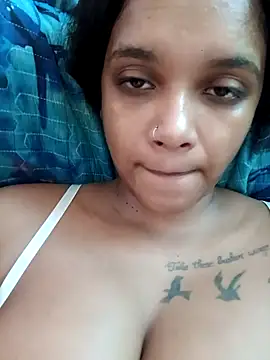 Snapshot of Indianqueen03 chatting on 03-26-26, 09:59 Indianqueen03 online show from 03-26-26, 09:59