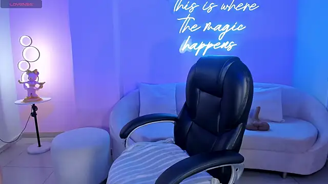 AlessaRomero online show from 10-23-25, 08:07