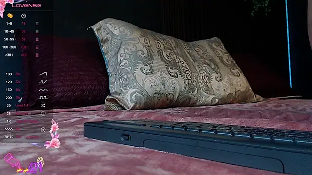 pretty cristal69 online show from 03-10-26, 03:06