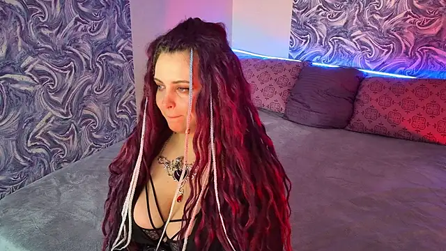 Miss Maya Mils online show from 05-12-26, 01:03