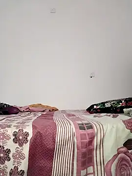Snapshot of Sexygarl1024 chatting on 09-19-25, 01:29 Sexygarl1024 online show from 09-19-25, 01:29
