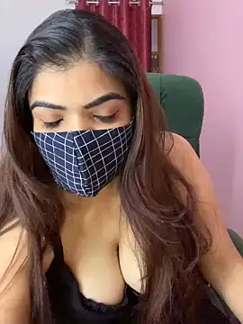 Snapshot of Fantastic_ruby chatting on 12-11-24, 04:42 Fantastic ruby online show from 12-11-24, 04:42