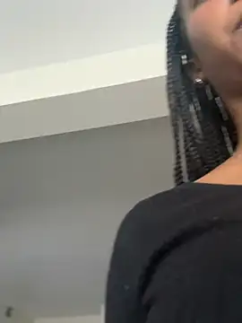 Your Paris online show from 02-07-25, 09:37