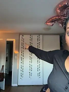 Your Paris online show from 03-11-25, 12:00