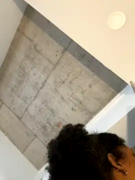 Your Paris online show from 12-14-25, 05:29