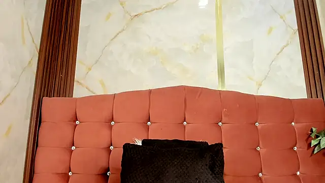 BeckyyVega online show from 02-10-25, 08:31