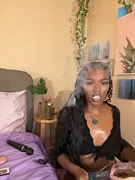 Snapshot of magicalc00ch chatting on 01-14-25, 03:53 magicalc00ch online show from 01-14-25, 03:53