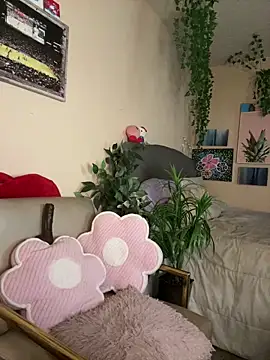 Snapshot of magicalc00ch chatting on 03-12-25, 12:42 magicalc00ch online show from 03-12-25, 12:42