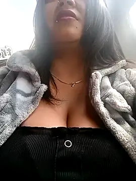 Snapshot of Cristal__04 chatting on 02-20-25, 03:19 Cristal 04 online show from 02-20-25, 03:19