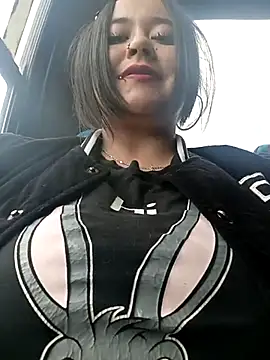 Snapshot of Cristal__04 chatting on 02-28-25, 03:26 Cristal 04 online show from 02-28-25, 03:26