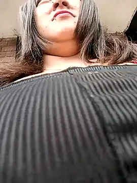 Snapshot of Cristal__04 chatting on 03-20-25, 04:53 Cristal 04 online show from 03-20-25, 04:53