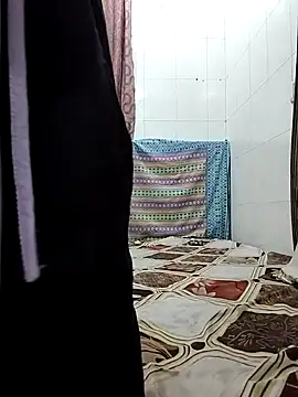 MohiniHott online show from 11-11-25, 05:40