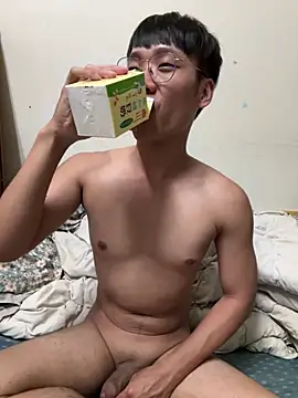 Nakedboy209 online show from 05-10-26, 02:22