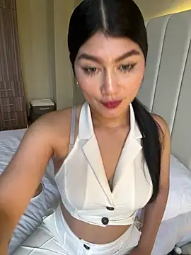 EmmaMartiinez online show from 05-03-26, 09:43