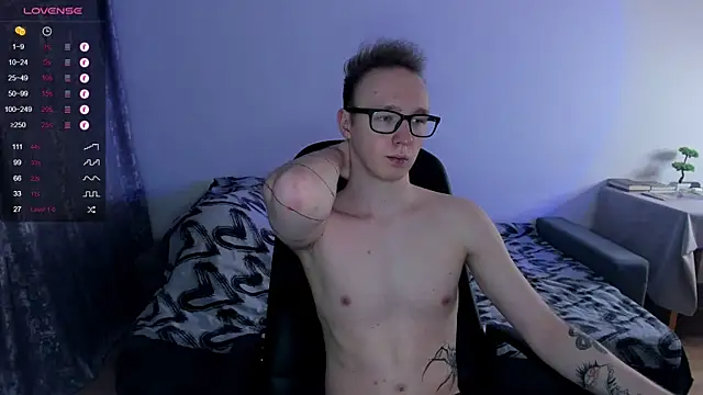 Alex silents online show from 02-11-25, 01:41