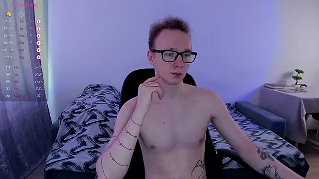 Alex silents online show from 02-25-25, 10:04