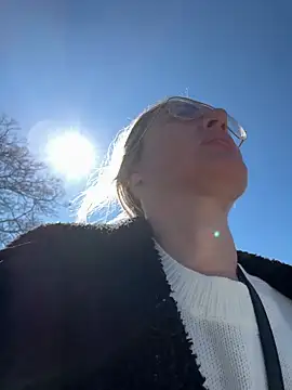 Snapshot of casalinga88 chatting on 03-03-25, 11:33 casalinga88 online show from 03-03-25, 11:33