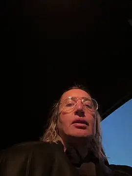 Snapshot of casalinga88 chatting on 03-06-25, 05:33 casalinga88 online show from 03-06-25, 05:33