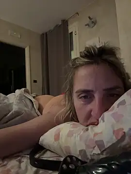 Snapshot of casalinga88 chatting on 03-07-25, 12:15 casalinga88 online show from 03-07-25, 12:15