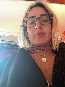 Snapshot of casalinga88 chatting on 03-14-25, 09:57 casalinga88 online show from 03-14-25, 09:57