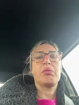 Snapshot of casalinga88 chatting on 03-15-25, 02:23 casalinga88 online show from 03-15-25, 02:23