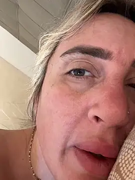 Snapshot of casalinga88 chatting on 03-17-25, 06:51 casalinga88 online show from 03-17-25, 06:51