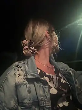 Snapshot of casalinga88 chatting on 09-10-25, 06:19 casalinga88 online show from 09-10-25, 06:19