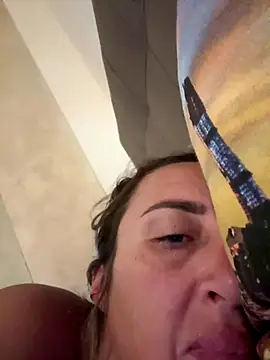 Snapshot of casalinga88 chatting on 10-05-25, 06:45 casalinga88 online show from 10-05-25, 06:45