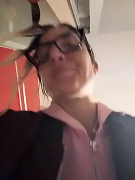 Snapshot of casalinga88 chatting on 10-16-25, 06:53 casalinga88 online show from 10-16-25, 06:53