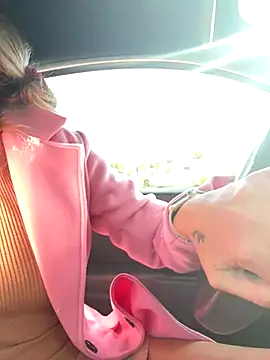 Snapshot of casalinga88 chatting on 10-29-25, 12:07 casalinga88 online show from 10-29-25, 12:07