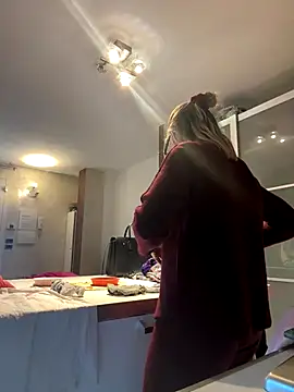 Snapshot of casalinga88 chatting on 11-03-25, 12:17 casalinga88 online show from 11-03-25, 12:17