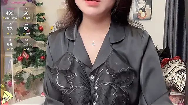 Snapshot of Berrysweet_68 chatting on 02-14-25, 02:02 Berrysweet 68 online show from 02-14-25, 02:02