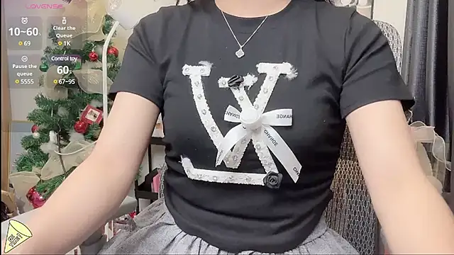 Snapshot of Berrysweet_68 chatting on 02-16-25, 01:36 Berrysweet 68 online show from 02-16-25, 01:36