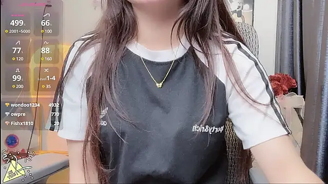 Snapshot of Berrysweet_68 chatting on 02-22-25, 01:24 Berrysweet 68 online show from 02-22-25, 01:24