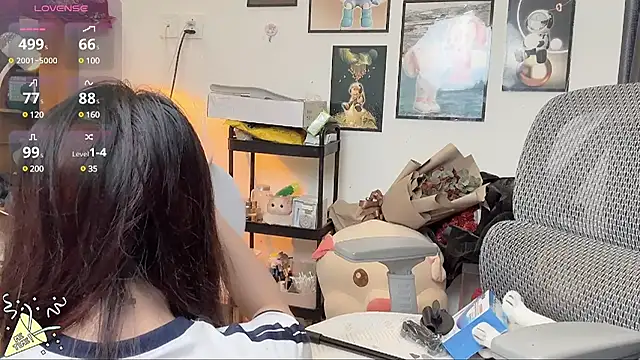 Snapshot of Berrysweet_68 chatting on 02-25-25, 12:24 Berrysweet 68 online show from 02-25-25, 12:24