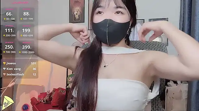 Snapshot of Berrysweet_68 chatting on 03-06-25, 05:33 Berrysweet 68 online show from 03-06-25, 05:33