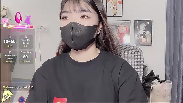 Snapshot of Berrysweet_68 chatting on 03-15-25, 01:18 Berrysweet 68 online show from 03-15-25, 01:18