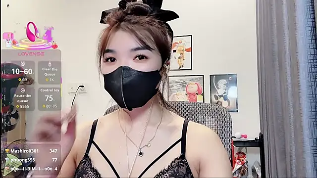 Snapshot of Berrysweet_68 chatting on 09-22-25, 06:32 Berrysweet 68 online show from 09-22-25, 06:32