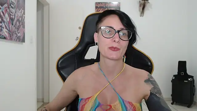 CrisBathoryxxx online show from 12-08-24, 12:07
