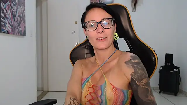CrisBathoryxxx online show from 01-11-25, 12:12