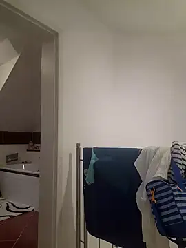 Snapshot of Scherana chatting on 12-16-24, 08:41 Scherana online show from 12-16-24, 08:41